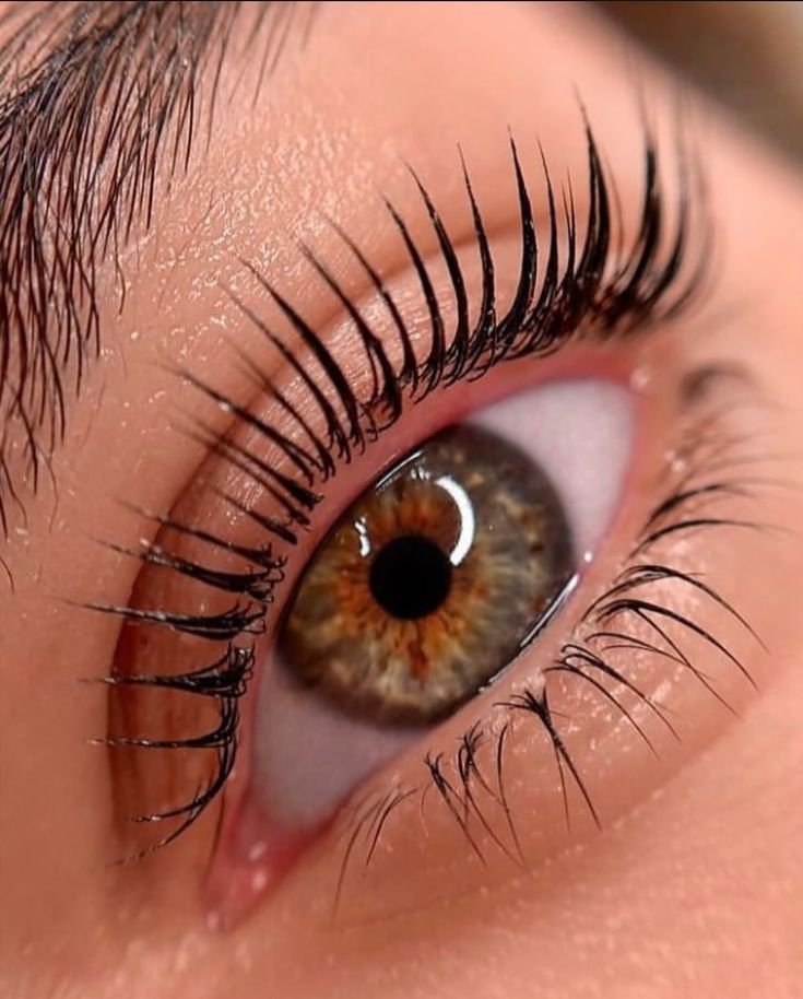 Natural eyelashes serum